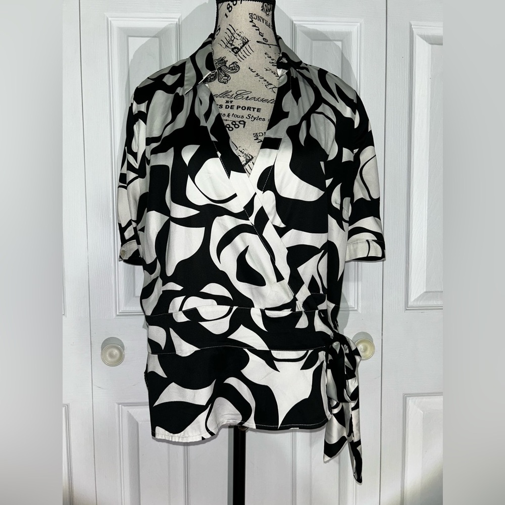 H&M Black and White Abstract Wrap Blouse